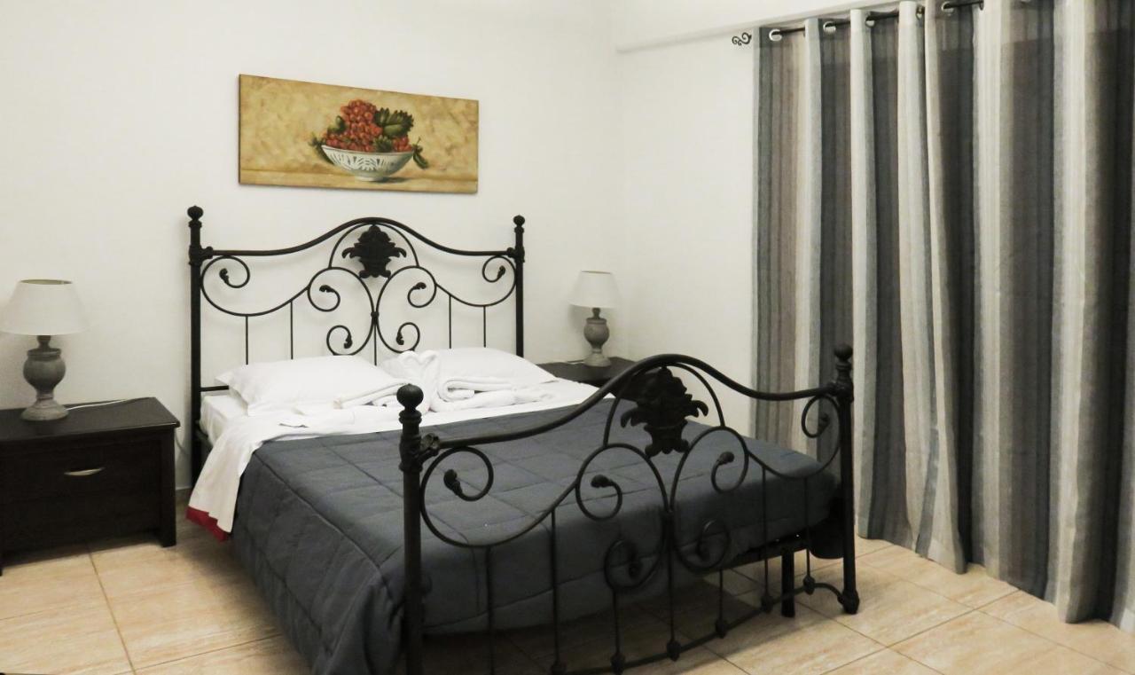 Kallisti Apartments Skiathos Town Bagian luar foto