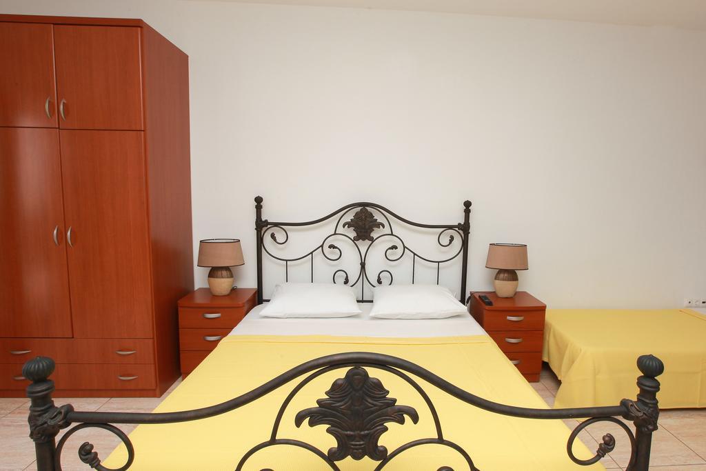 Kallisti Apartments Skiathos Town Ruang foto